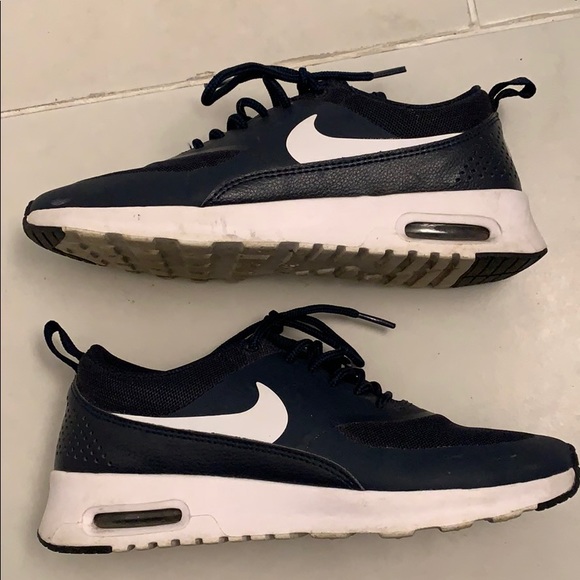 nike air max thea navy trainers